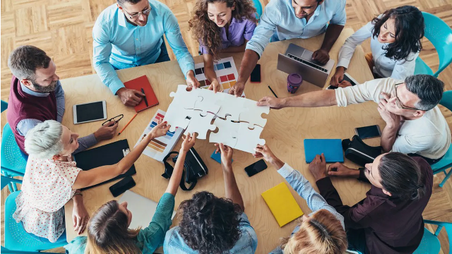 Dirigeants, il est grand temps de jouer collectif mais attention aux pièges !  – Les Echos – Chronique de Paule Boffa-Comby  (Copie)